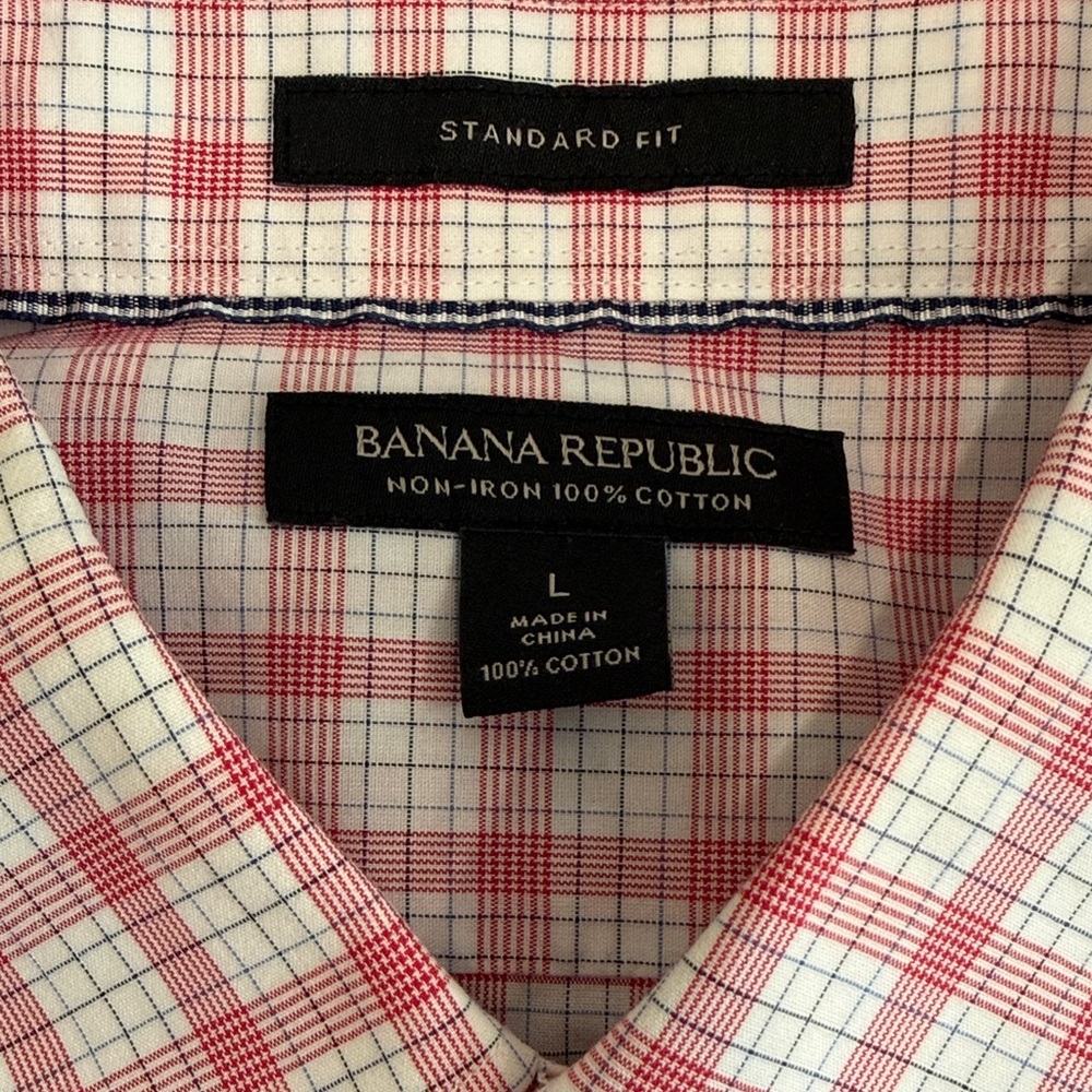 Banana Republic Red and White Plaid Men's Shirt